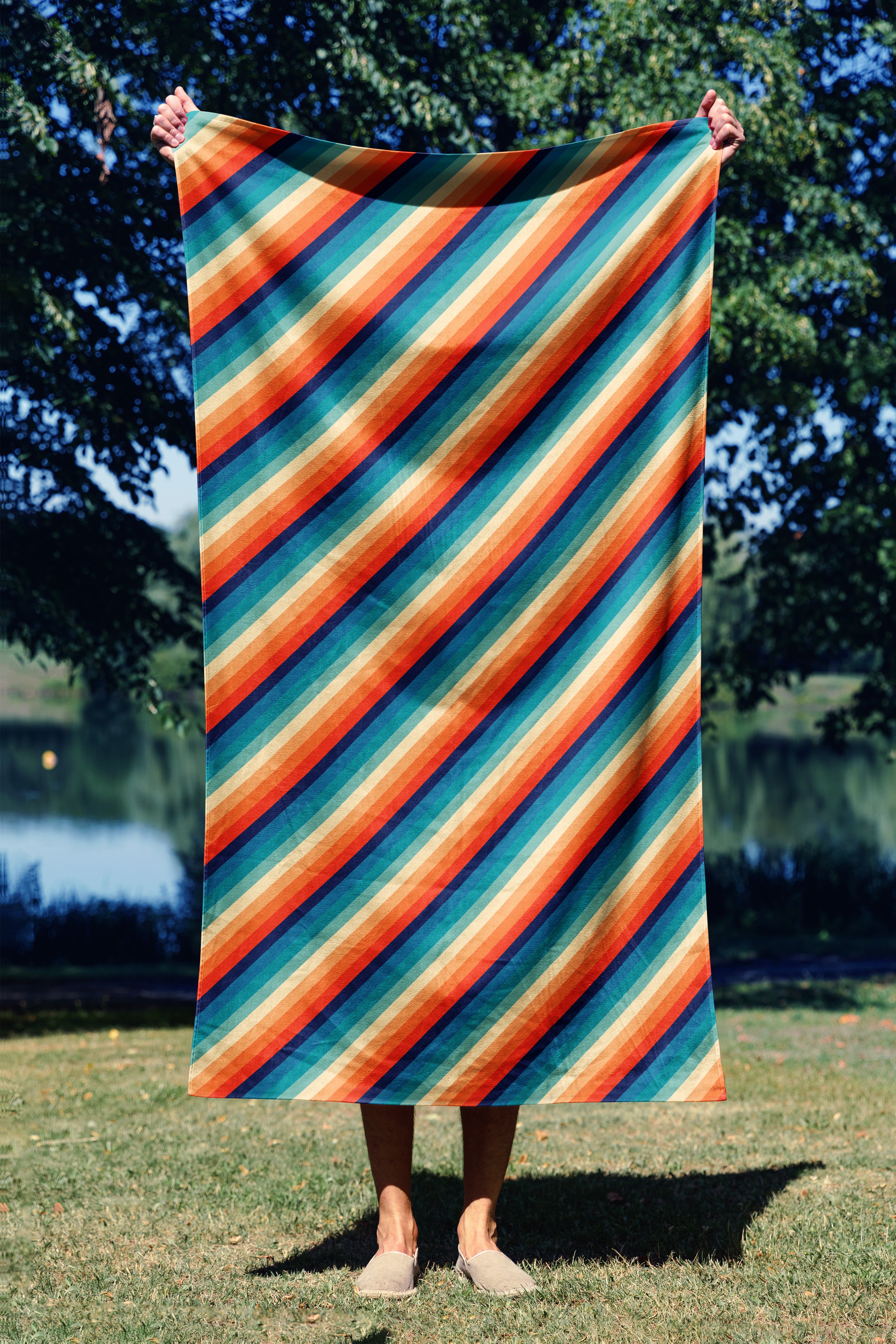Rainbow Lines/ Mikrofilament Havlu / 90 x 150 cm