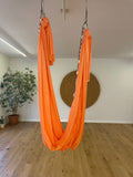 İki adet mercan renkli esnek yoga hamaklar, full set, tavan asma aparat dahil