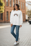 Namaste in Istanbul Rainbow Unisex Beyaz Sweatshirt, gökkuşağı nakışlı, sokak stilinde.
